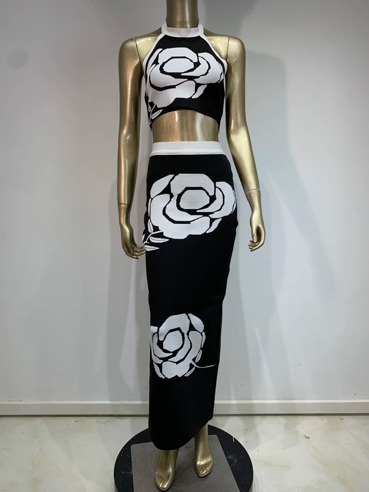 Maxy Women Summer Sexy Backless Halter Rose Jacquard Black Two Pieces Skirt Bandage Set 2024 Celebrity Designer Fashion Women's Set