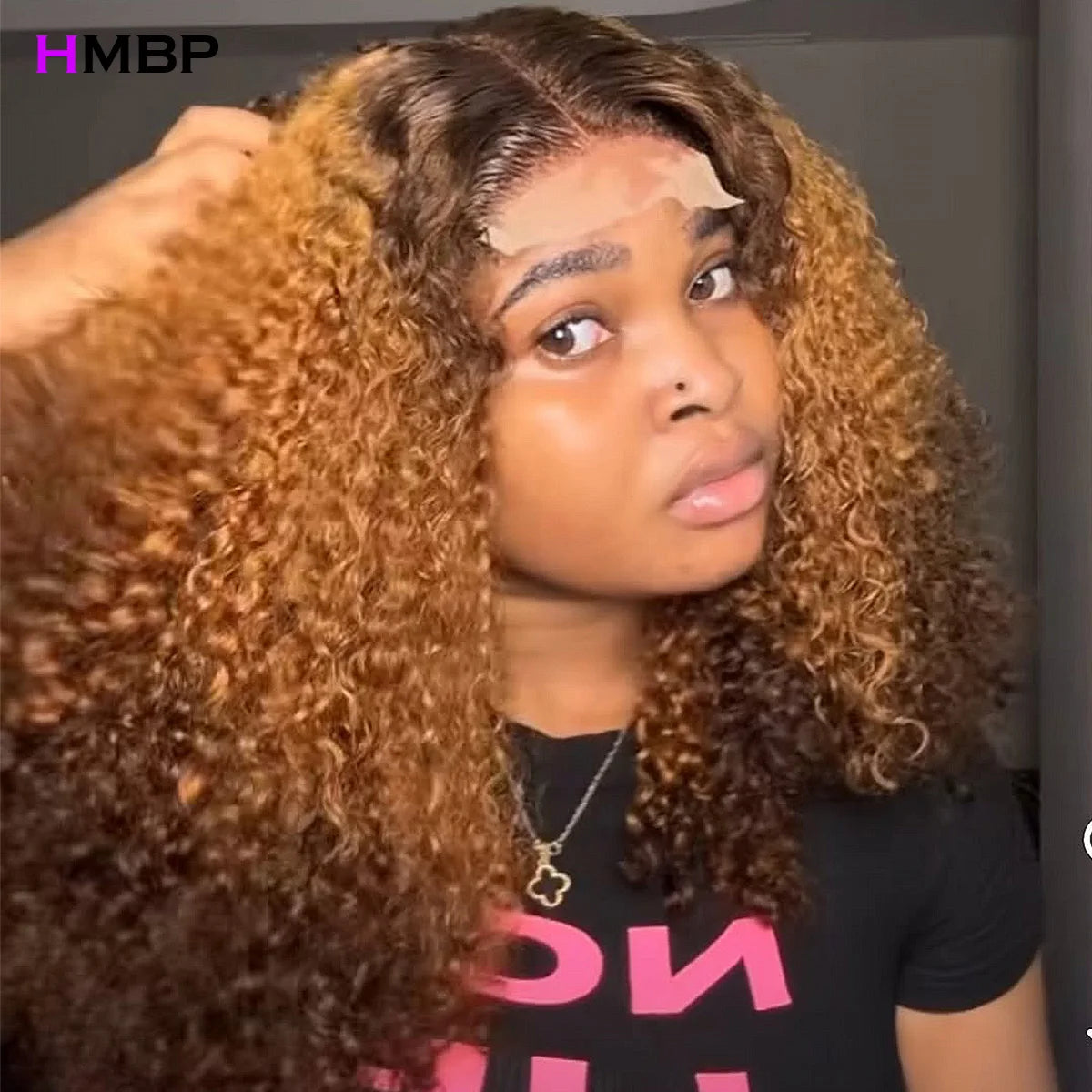 Maxy Glueless Wigs Human Hair Highlight Honey Blonde Kinky Curly 400 Density 360 Full Lace Human Hair Wig Wear and Go Preplucked Wig