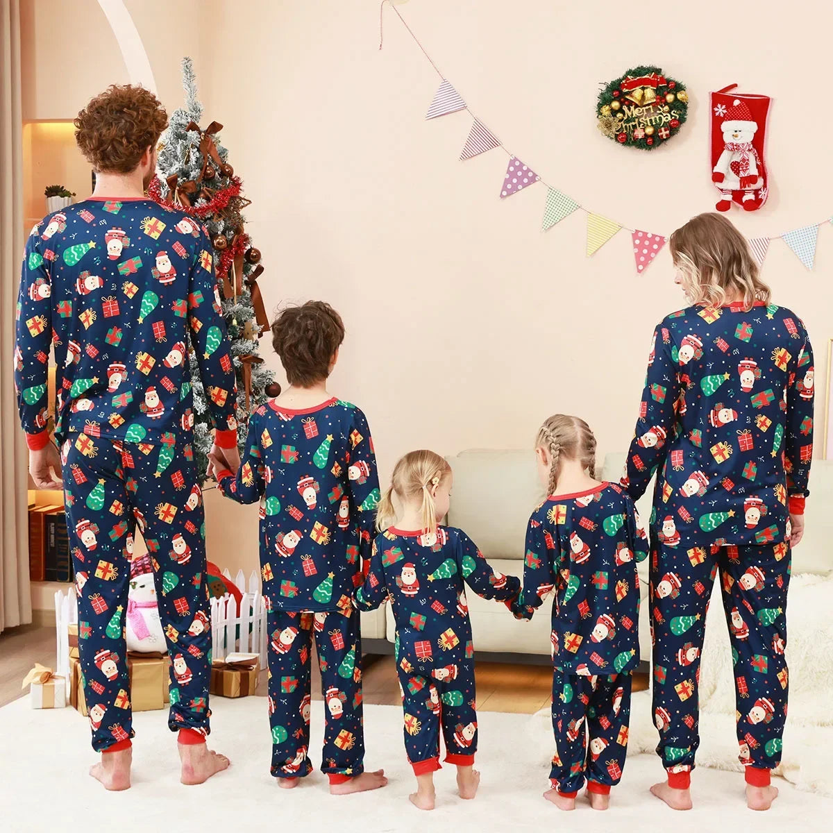 Maxy New Christmas Family Clothes All Over Print Women Men Boys Girls Matching Pajamas Kids Clothing Set Cute Soft Sleepwear Pjs