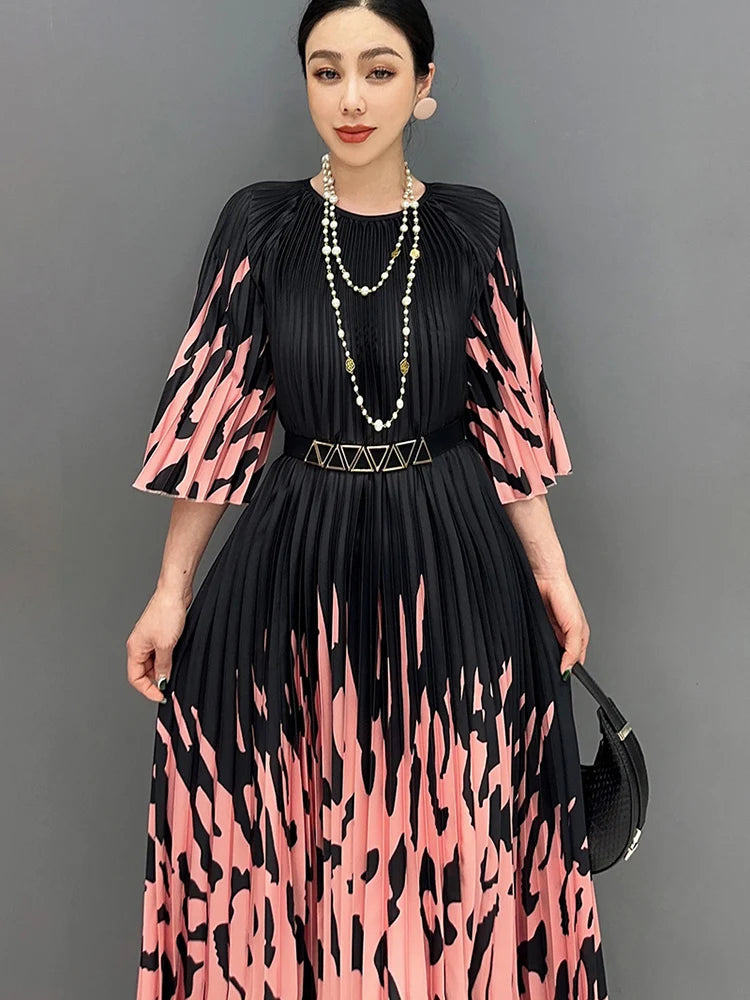 Maxy SHENGPALAE Hundred Pleated Printed Long Dress With Round Neck Summer New Half Sleeves Elegant Ladies Flare Dresses 5R9757