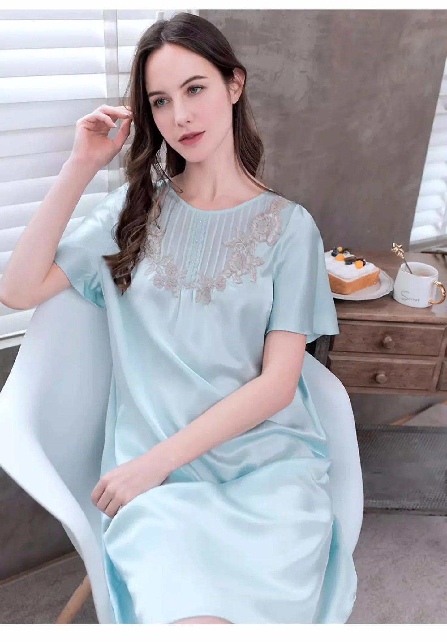 Maxy 100% Mulberry Silk Short Sleeve Nightgowns Women Loose Elegant Nightdress Nightwear Room Wear One Piece Ladies Summer Sleepwear