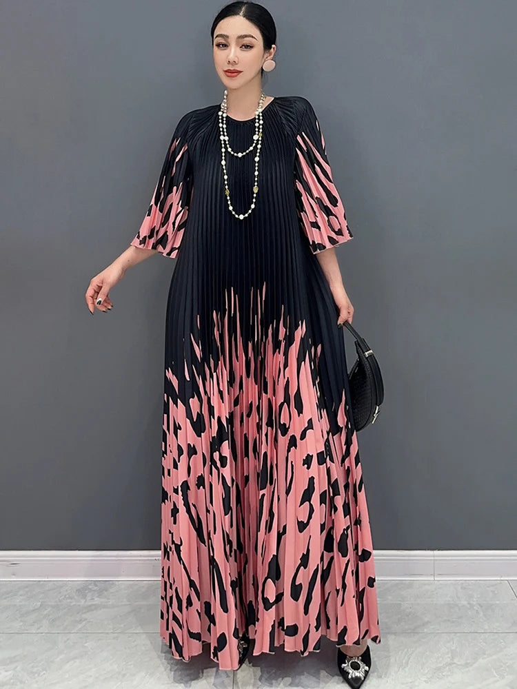 Maxy SHENGPALAE Hundred Pleated Printed Long Dress With Round Neck Summer New Half Sleeves Elegant Ladies Flare Dresses 5R9757