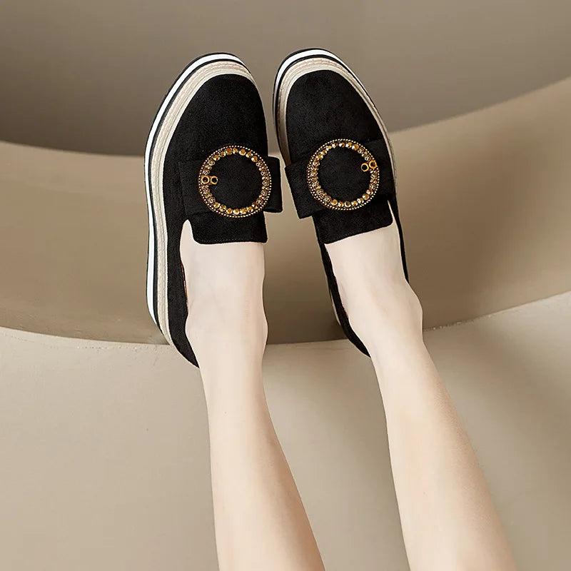 Amay Shoes Woman Casual Female Sneakers Flats British Style Metal Chain Round Toe Clogs Platform Autumn Loafers With Fur Slip-on