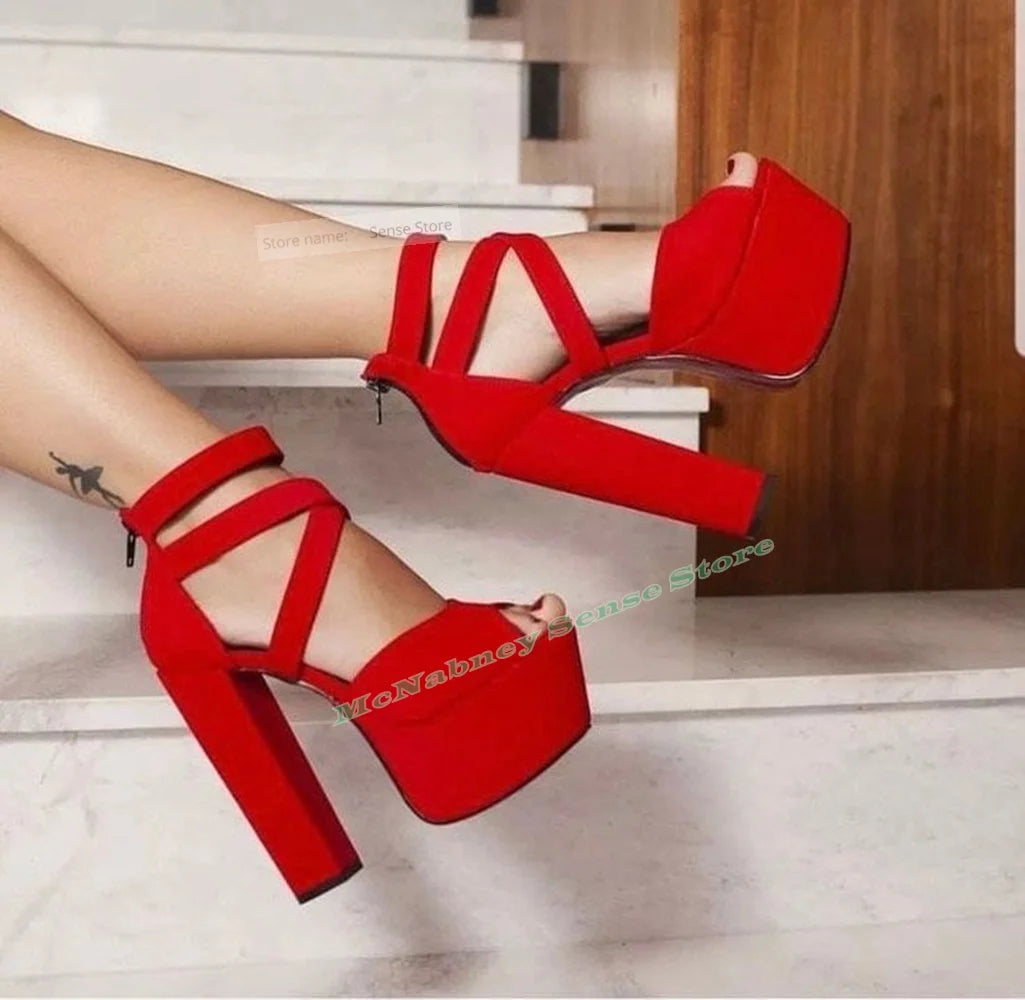 Maxy Peep Toe Thick Sole Sandals Platform Chunky High Heels Solid Buckles Straps Sandals Women Sexy Shoes Summer Party Designer New