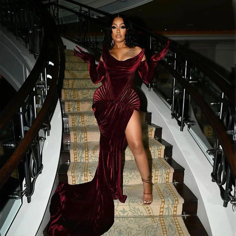 Maxy Quality Burgundy Velvet Prom Dresses with Long Gloves Plus Size Arabic African Celebrity Dress High Slit Long Party Gowns