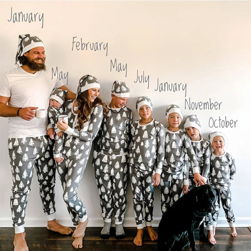 Maxy 2024 New Year Family Matching Outfit Christmas Tree Print Casual Women Jumpsuit Men T-shirt Pants Xmas Kids Pajamas Set