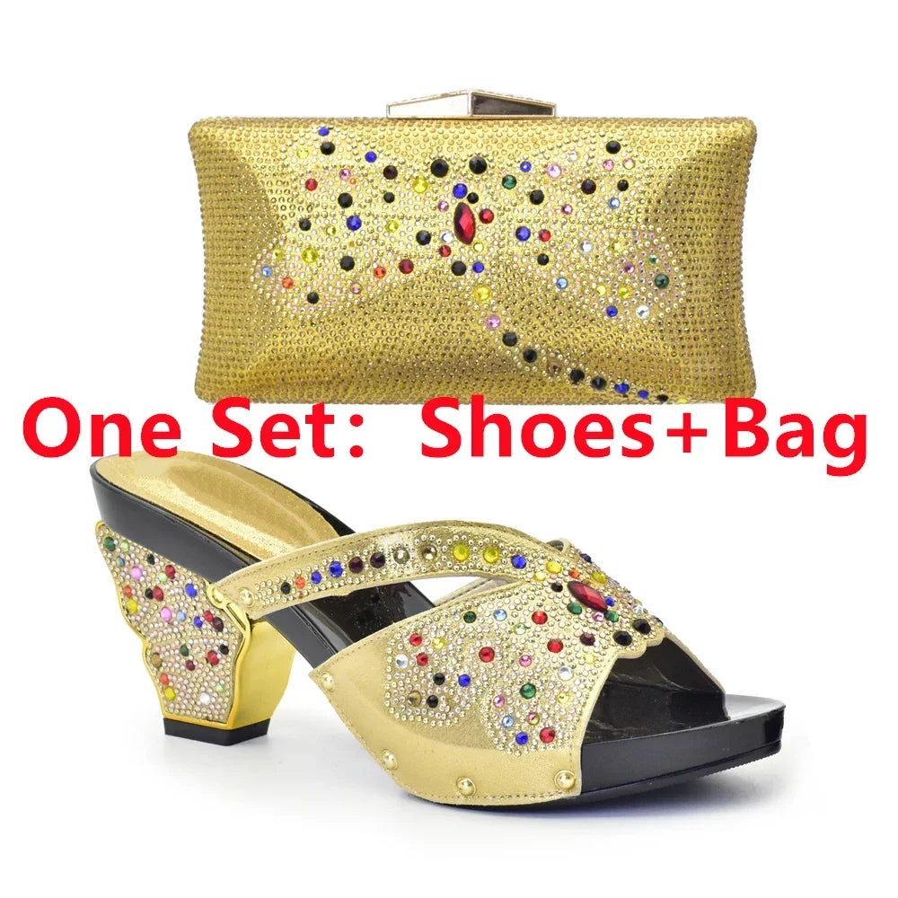 Max New Arrival Green Color Women Shoes and Bag Set In Italy High Quality African Wedding Shoe and Bag Set Decorated with Rhinestone.