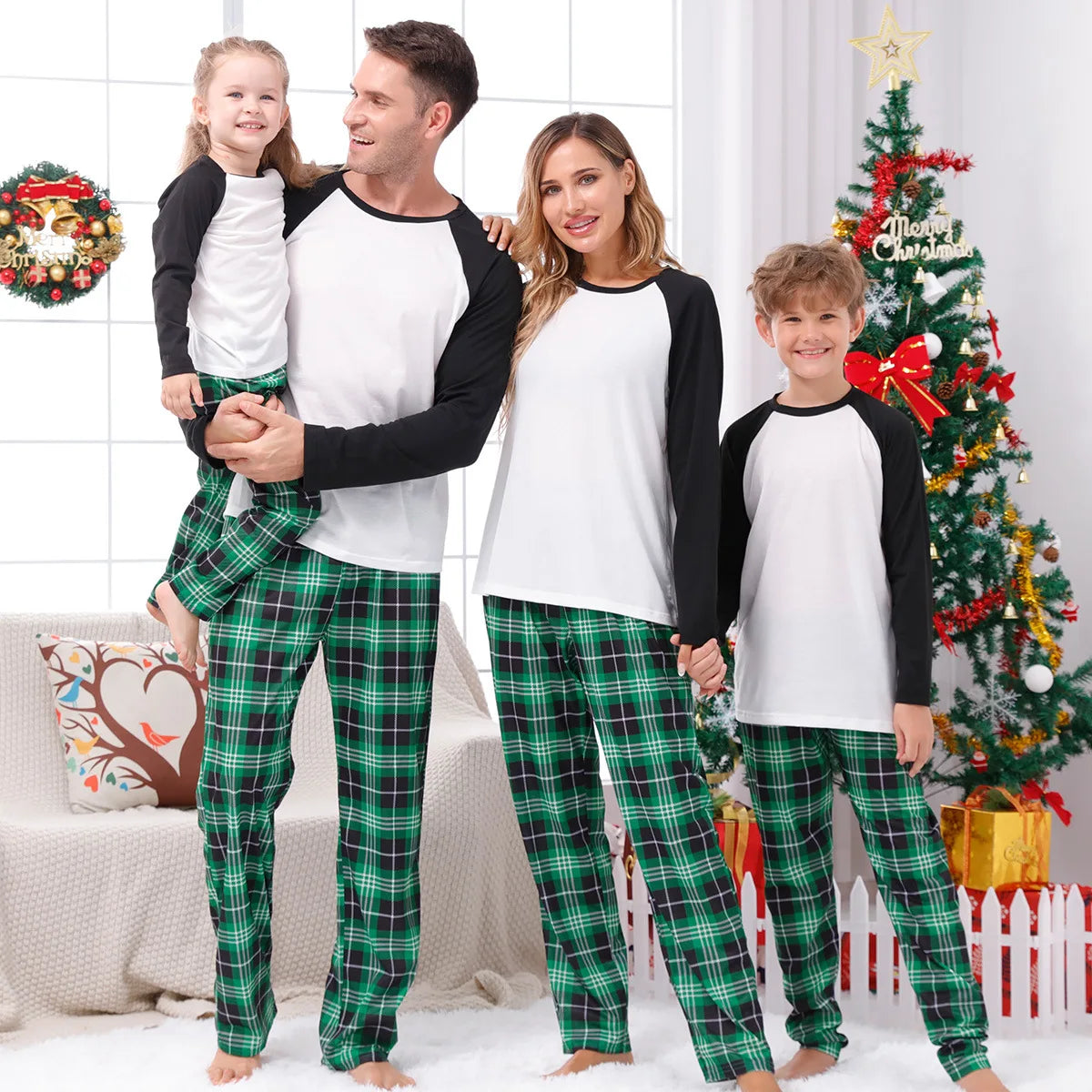 Maxy New Year Clothes Christmas Family Matching Outfits Mom Dad Kids Pajamas Set DIY Blank 2 Pieces Clothing Sets Xmas Look Pjs