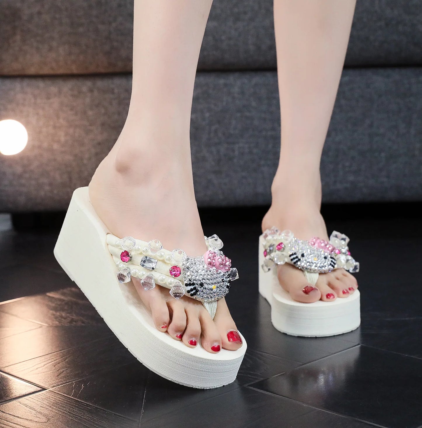 Maxy New Arrival Hello Kitty Sanrio Soft Flip Flop Sandals Y2k Beach Slides Shoes Women Casual Wedge High Heels Platform For Slippers