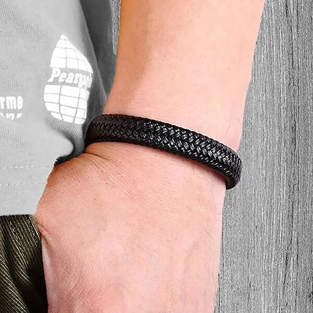 Maxy Black PU Leather Magnetic Bracelet Men's Mature and Stable and Elegant Giving Men The Best Gift for Men