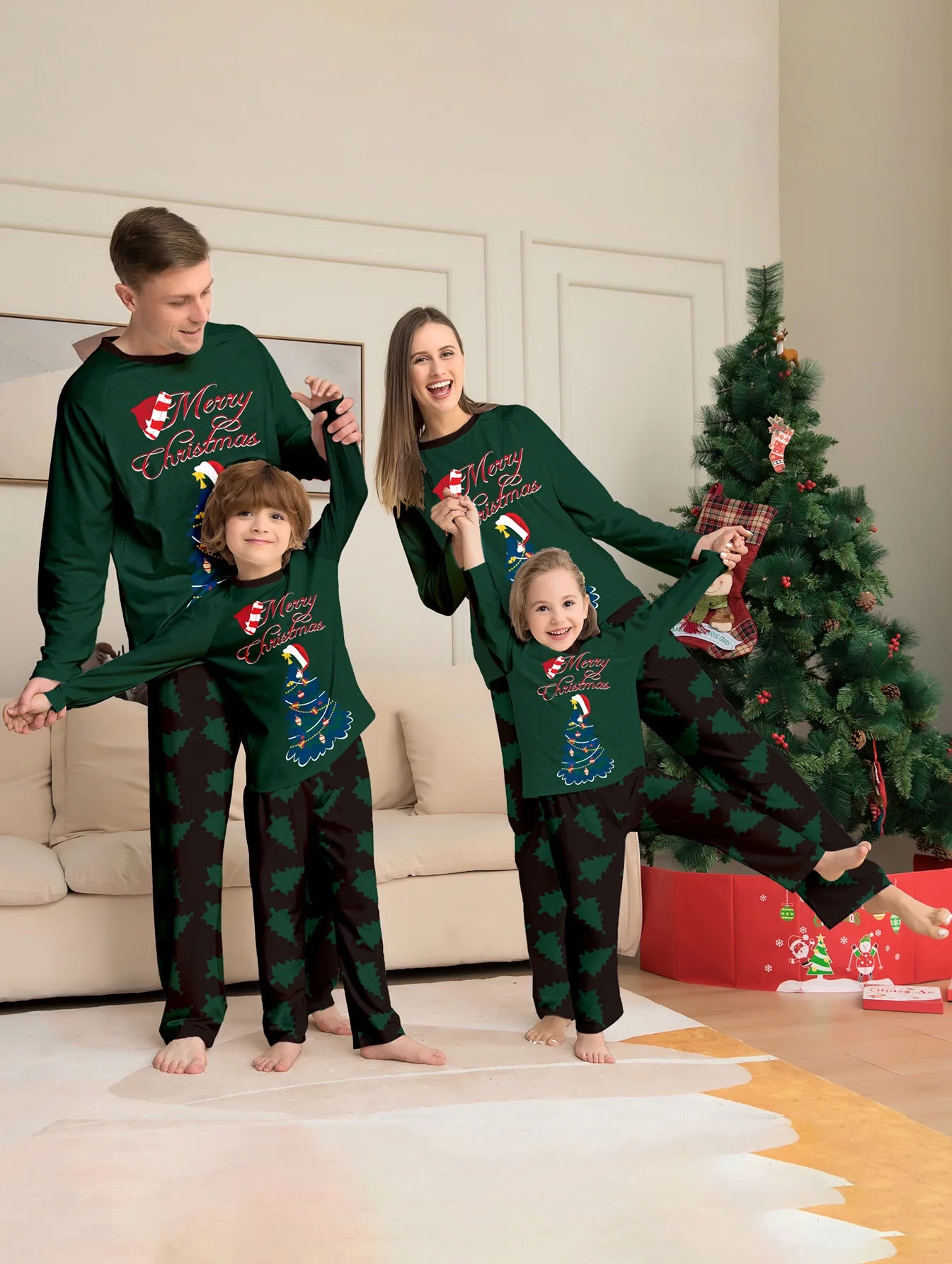 Max Christmas family set Christmas tree long-sleeved pajamas family outfit Mom and Dad Kids and dogs matching Christmas home clothes