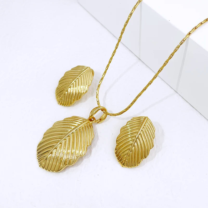 Women Necklace Earrings Set Plant Leaf Pendant 18k Gold Plated Fashion Jewelry Wedding Party Accessories