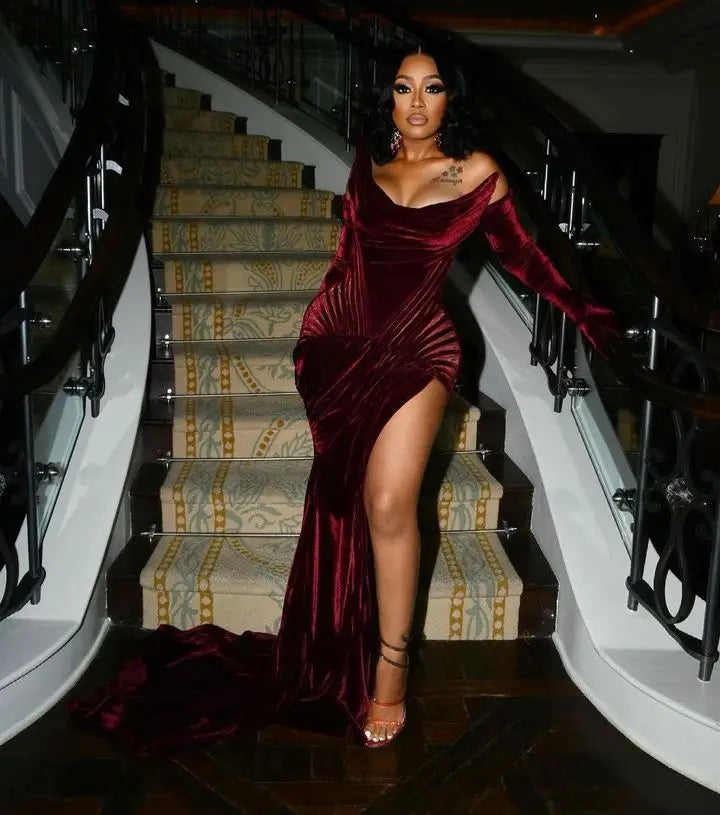 Maxy Quality Burgundy Velvet Prom Dresses with Long Gloves Plus Size Arabic African Celebrity Dress High Slit Long Party Gowns