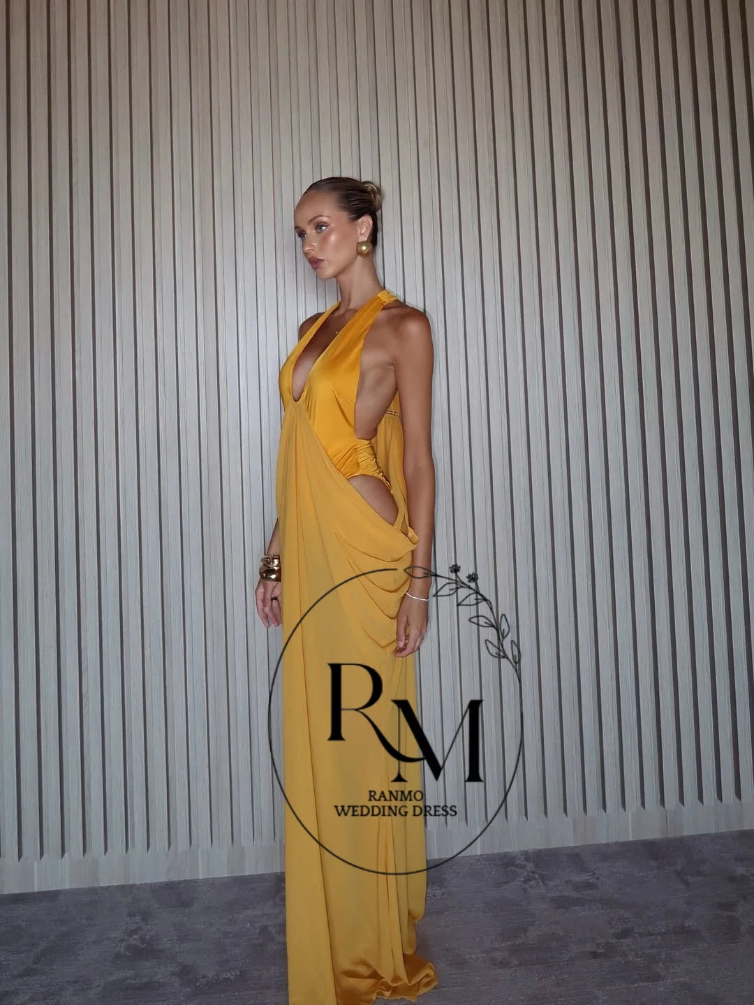Ranmo Sexy Yellow Mermaid V-Neck Dresses Formal Party Gowns for Women Simple Sleeveless Prom Gown Floor-Length Customized 2026