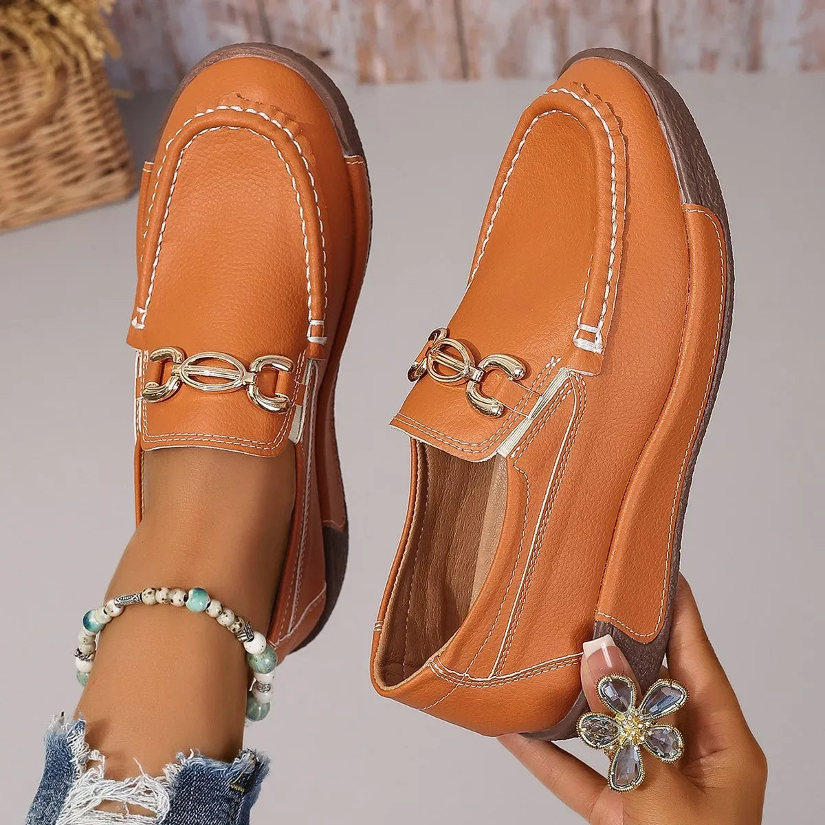 Women's Casual Shoes 2025 Spring and Autumn New Metal Decorative Round Toe Shallow Shoes Fashion Slip-on Thick Sole Loafers 43