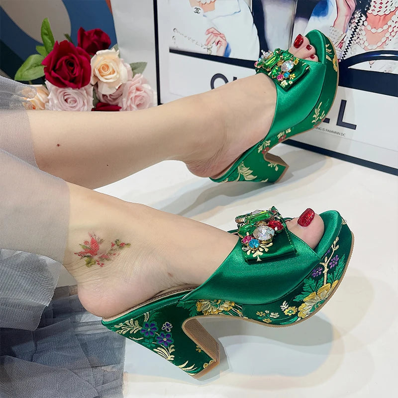 Fashionable Top Maxy Designers 2024 Luxury Elegant Clutch Bag Embroidery Bright Diamond Summer Party Women's High Heels Shoes