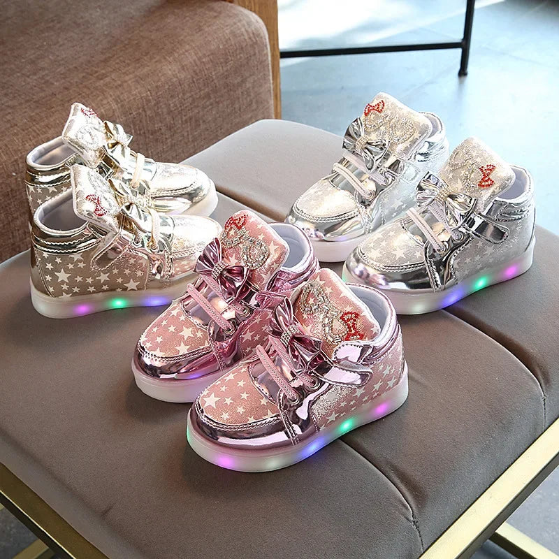 Maxy Girls Sneakers Light Up Flashing Sports Skateboard Shoes Comfortable LED Luminous Sequins Casual Shoes Baby Kids Toddler Shoes