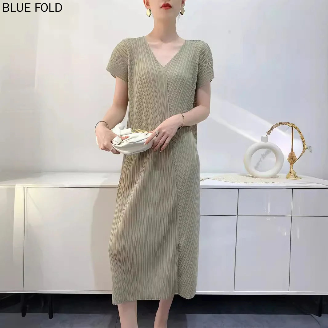 Maxy High-end Summer New V-neck Slit Pleats Dress Medium-length Comfortable Casual Pleated Dresshigh Quality Office Dress Robe