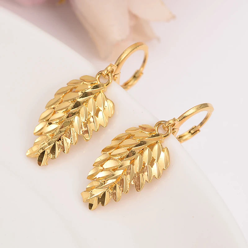 Maxy Dubai Gold Color Jewelry Sets for Women 18K Plating Earrings and Pendant with Necklace Fashion Party Jewelry