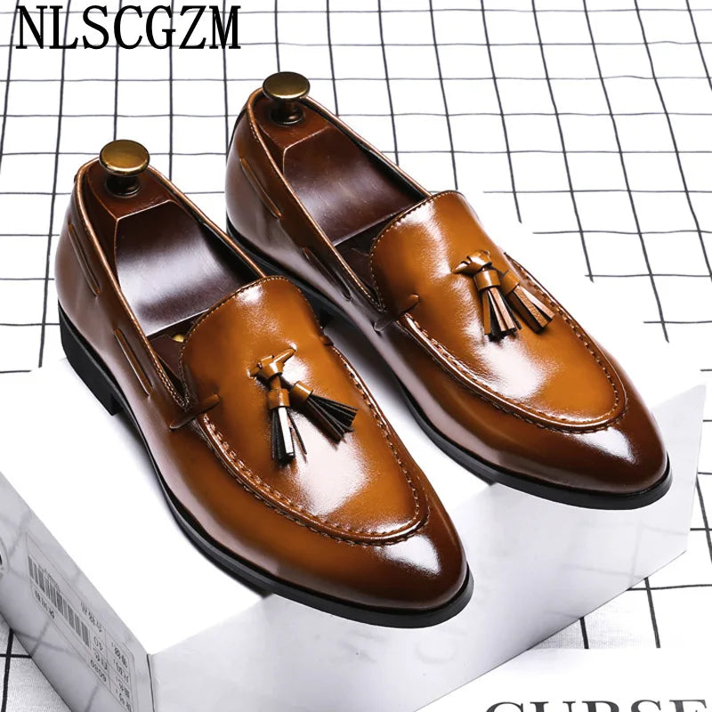 Amay Party Shoes Men Classic Italian Shoes Men Formal Evening Dress Loafers Luxury Elegant Men Shoes Leather Sepatu Slip On Pria Buty