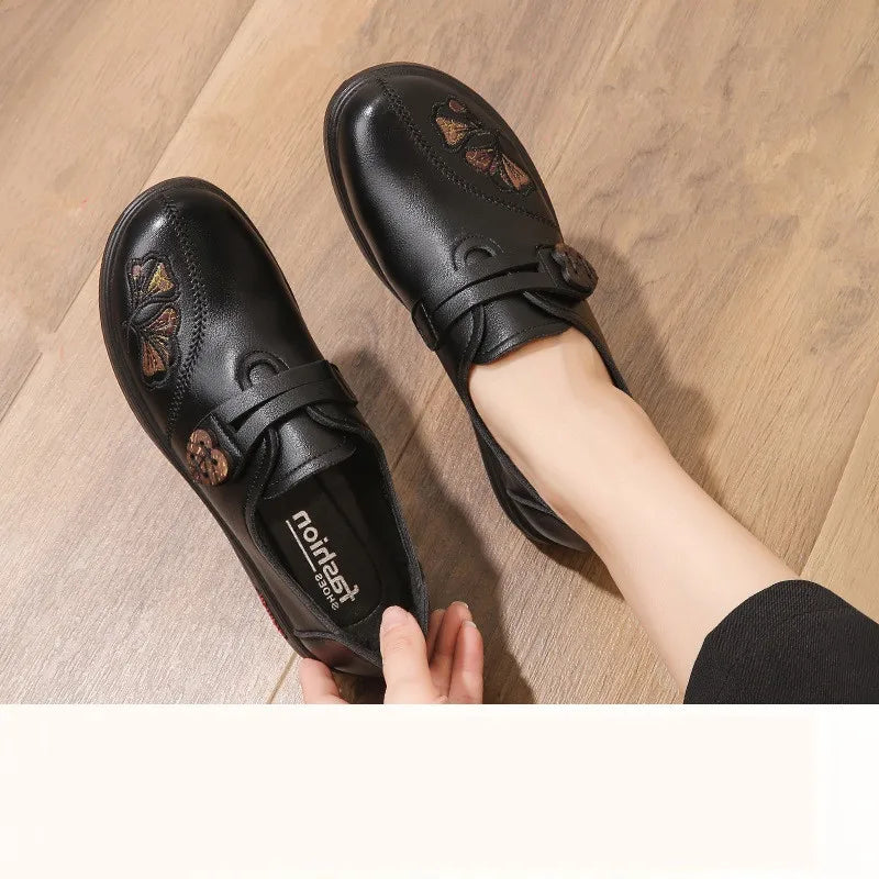 Maxy Autumn Women Loafers Slip On Flat Shoes Female Leather Breathable Casual Shoes Mother Shoes Comfortable Flats Driving shoes