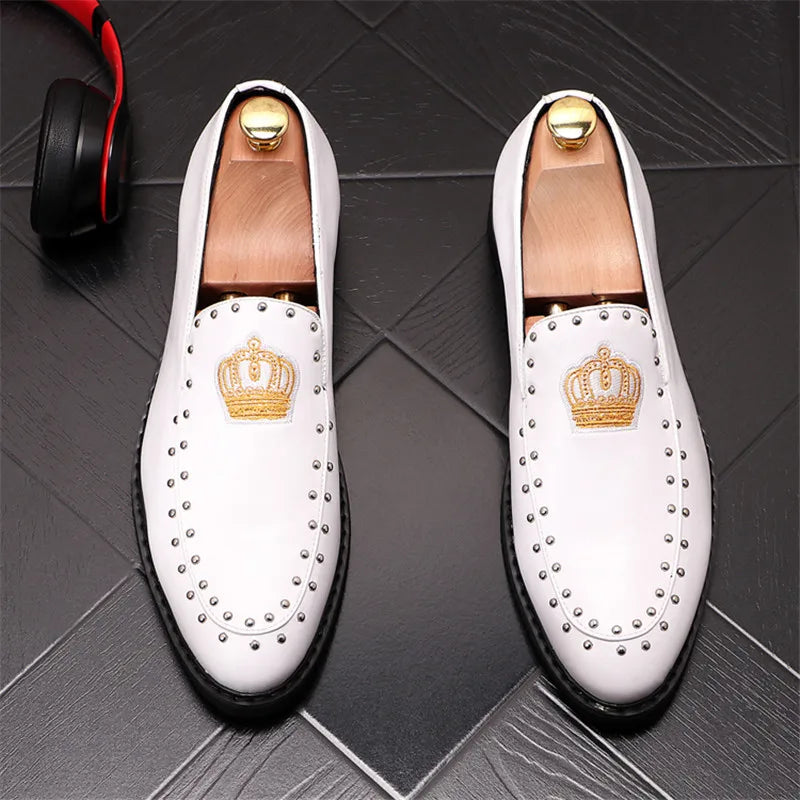 Visco New Luxury Royal Style Men Handmade Embroidery Crown Pattern Exotic Designer Loafers Fashion Brand Casual Wedding Dress Shoes