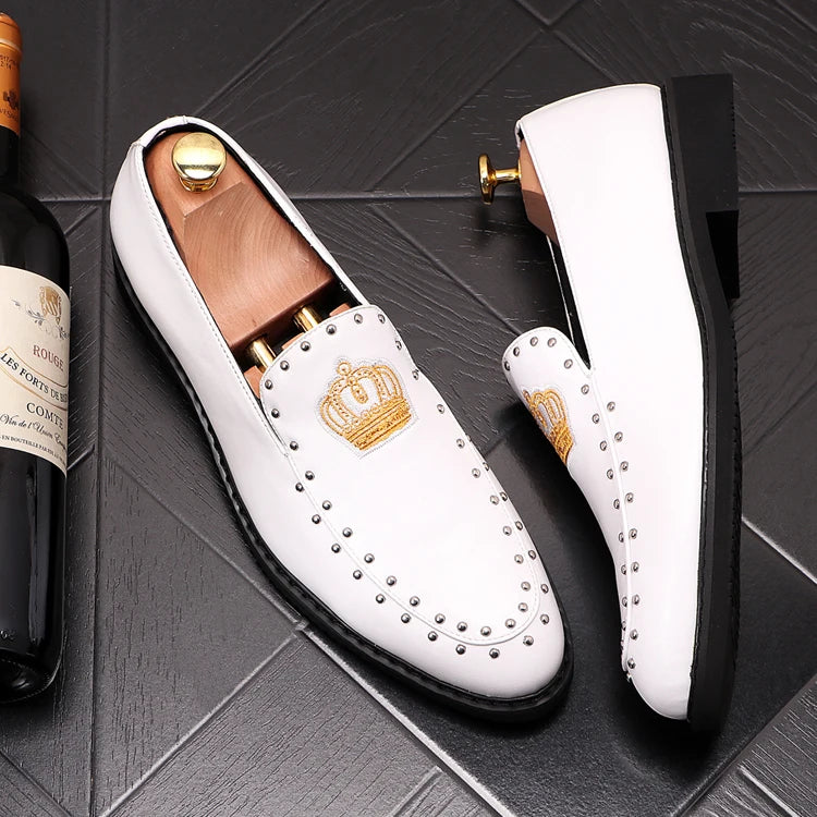 Visco New Luxury Royal Style Men Handmade Embroidery Crown Pattern Exotic Designer Loafers Fashion Brand Casual Wedding Dress Shoes