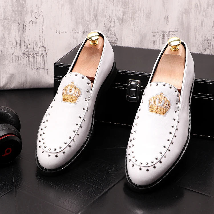 Visco New Luxury Royal Style Men Handmade Embroidery Crown Pattern Exotic Designer Loafers Fashion Brand Casual Wedding Dress Shoes