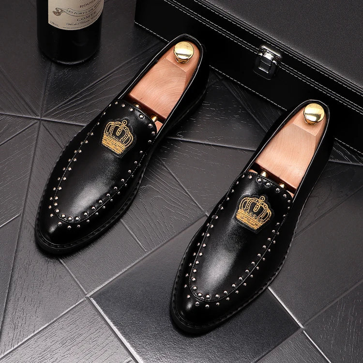 Visco New Luxury Royal Style Men Handmade Embroidery Crown Pattern Exotic Designer Loafers Fashion Brand Casual Wedding Dress Shoes
