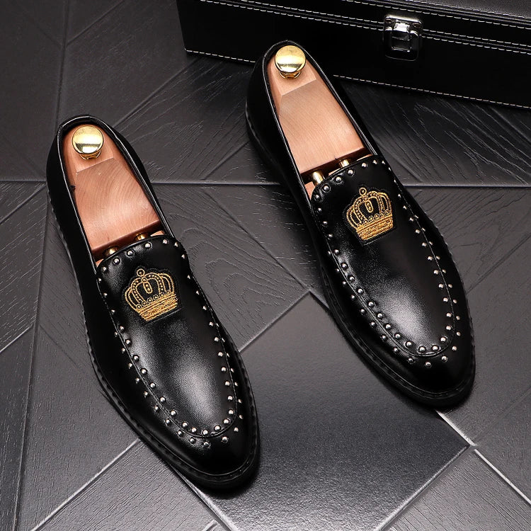 Visco New Luxury Royal Style Men Handmade Embroidery Crown Pattern Exotic Designer Loafers Fashion Brand Casual Wedding Dress Shoes