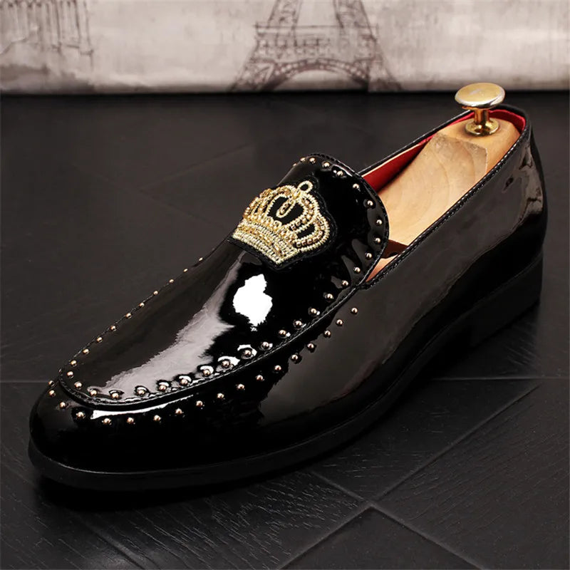 Visco New Luxury Royal Style Men Handmade Embroidery Crown Pattern Exotic Designer Loafers Fashion Brand Casual Wedding Dress Shoes