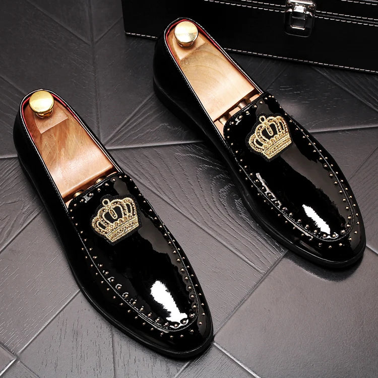 Visco New Luxury Royal Style Men Handmade Embroidery Crown Pattern Exotic Designer Loafers Fashion Brand Casual Wedding Dress Shoes