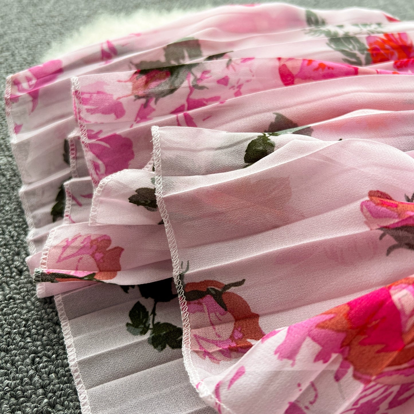 Macy French Style Retro Dress Women's Niche Style Lightly Mature Floral Chiffon Fairy Dress Tight Waist Slim Looking Elegant Pleated Long Dress