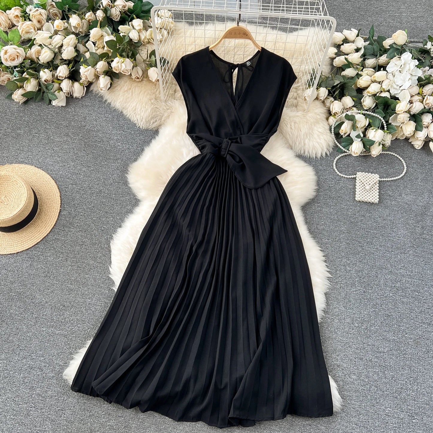 Babs French Vintage Elegant Pleated V-neck Dress A-line Fashion Chiffon Spring Autumn Sleeveless Vestidos Women Dresses