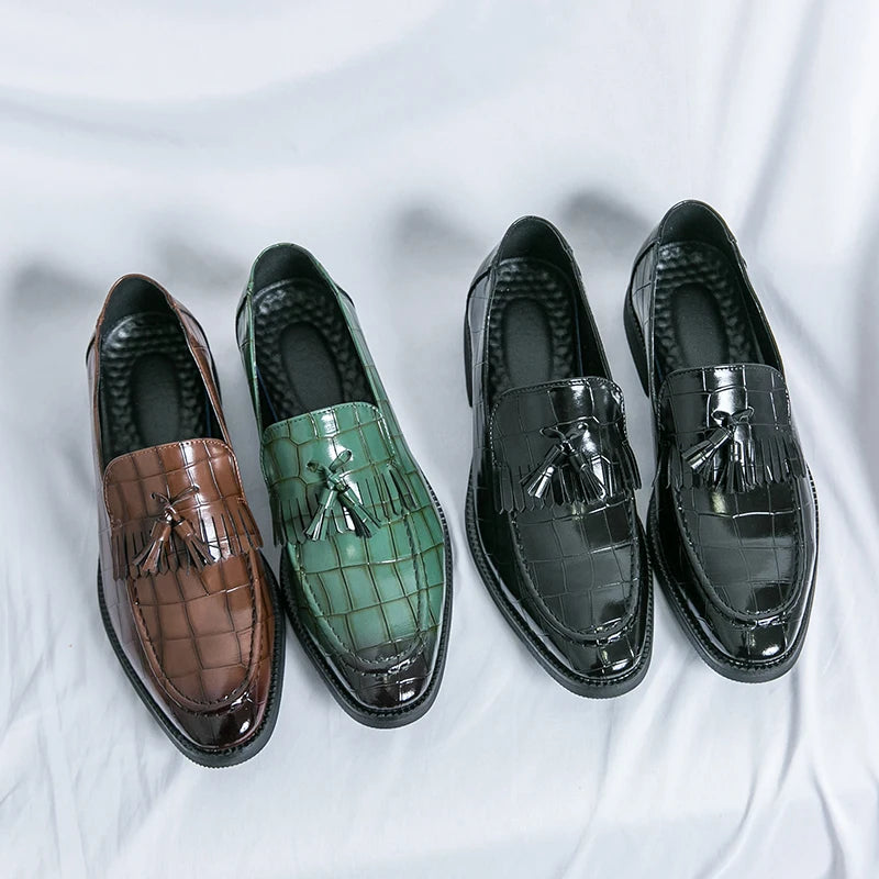 Maxy Classic Men's Casual Loafers Driving Shoes Moccasin Fashion Male Comfortable Slip-On Leather Shoes Men Green Tassel Dress Shoes
