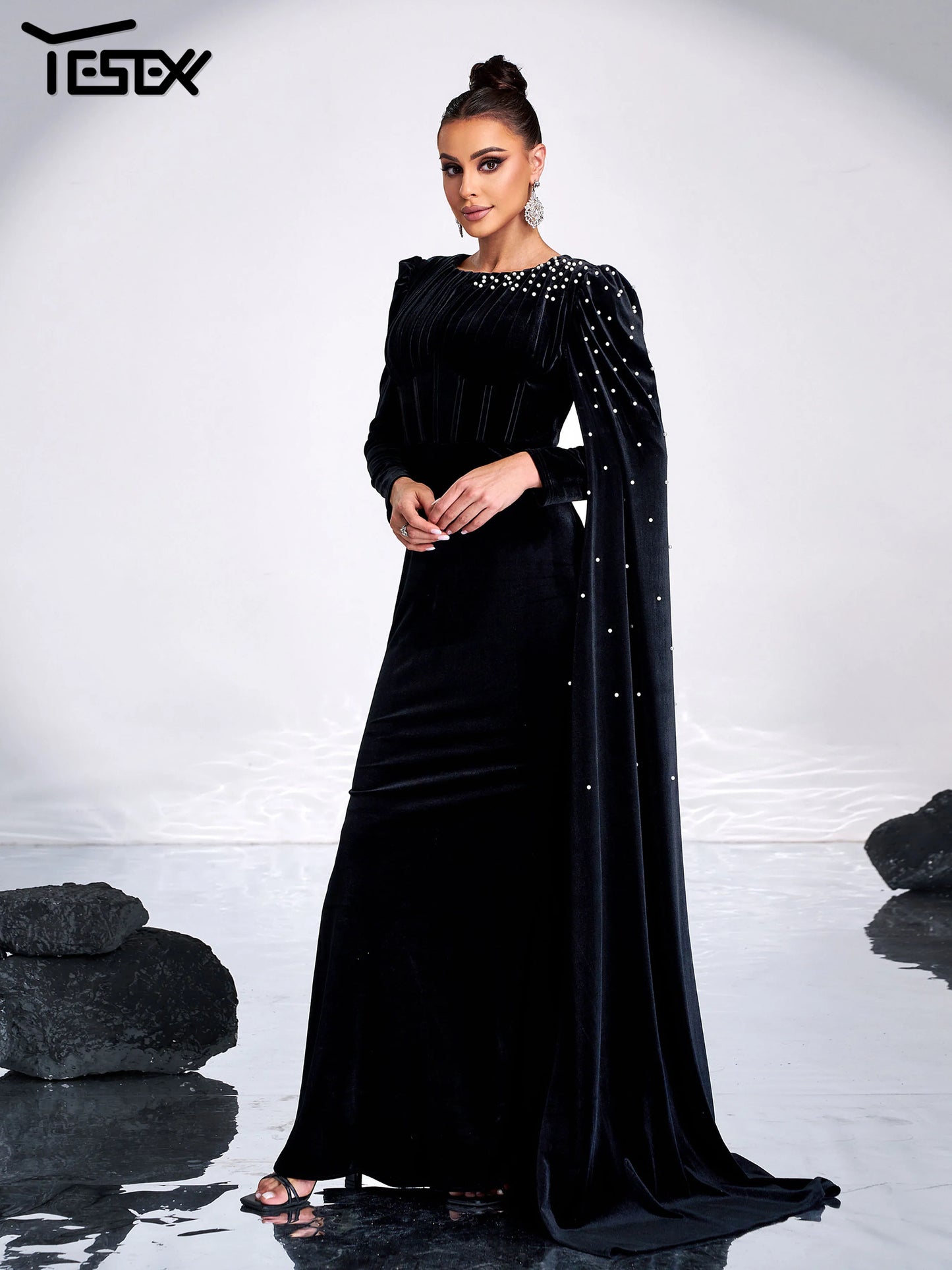 Maxy New Black Chic Elegant Draped Round Neck Long Sleeved Mermaid Evening Gown Birthday Party Formal Occasion Cocktail Dress