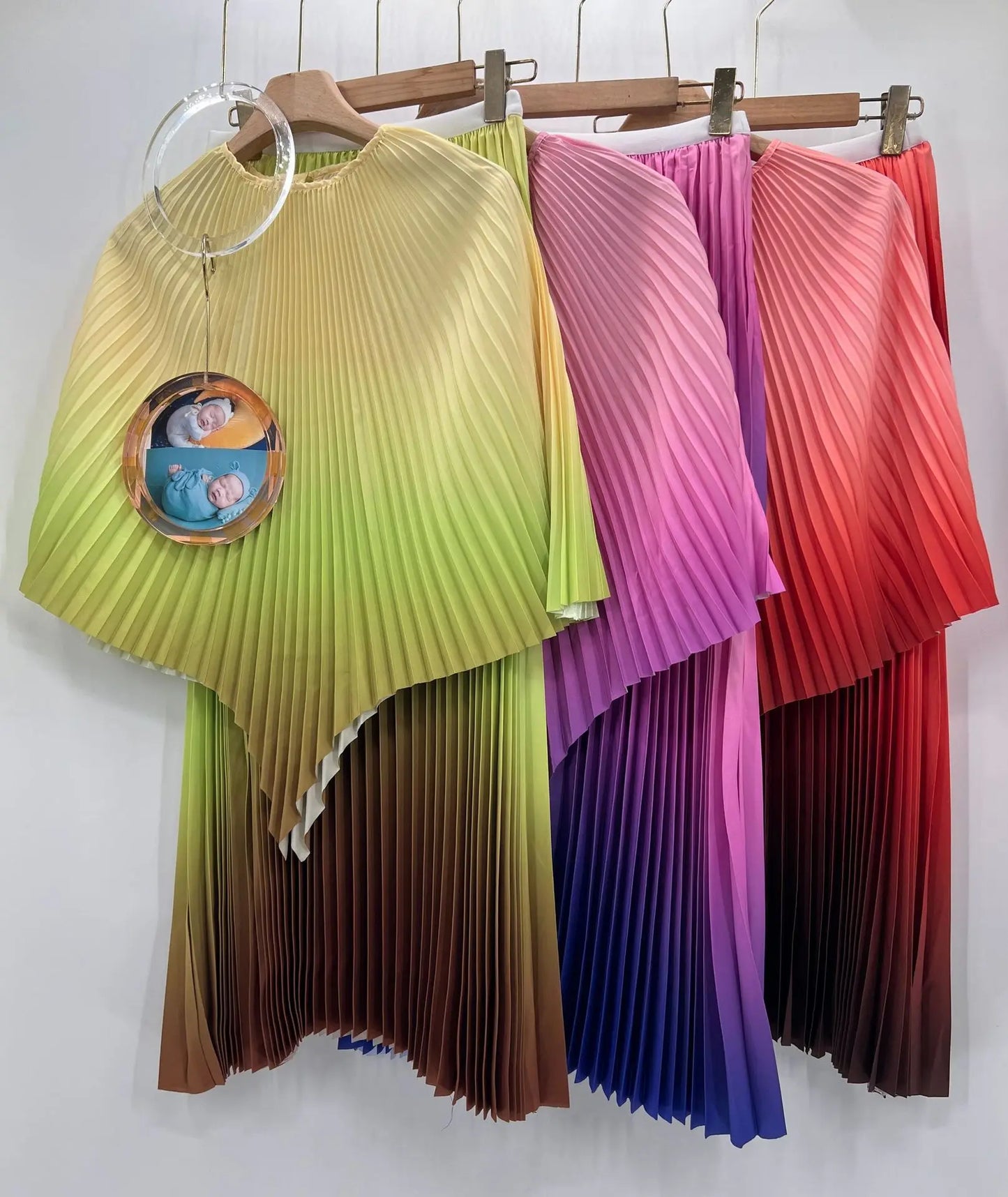 Amay Women's Dress Clothing New Gradient Sun Fold Splicing Irregular Stylish Pleated Large Women's Skirt 2 Piece Sets Women Outfit