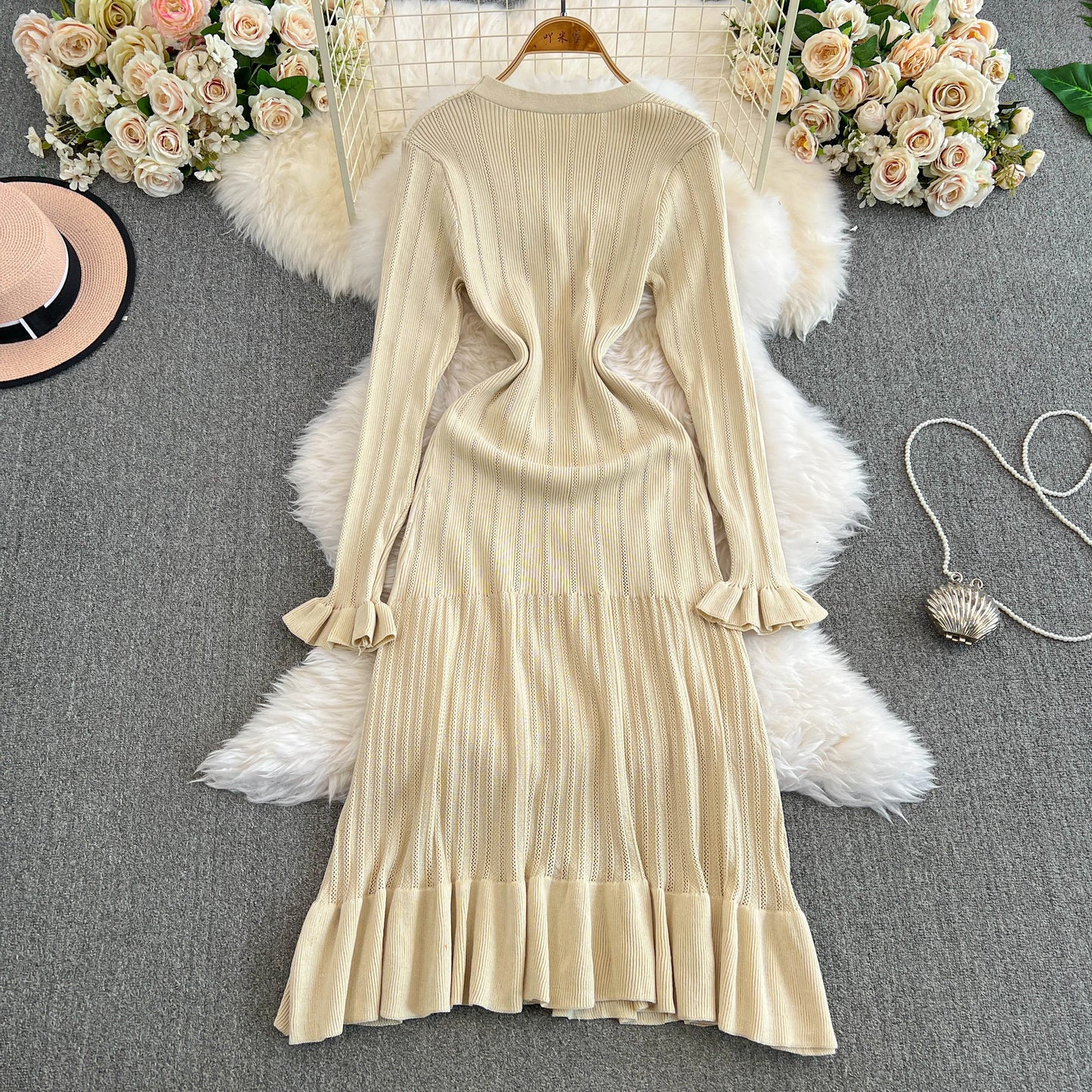 Women Casual Elegant Office Dress Winter New Style with Black Fungus Edge Single Breasted Fish Tail Knitt High Waist Slim Dress