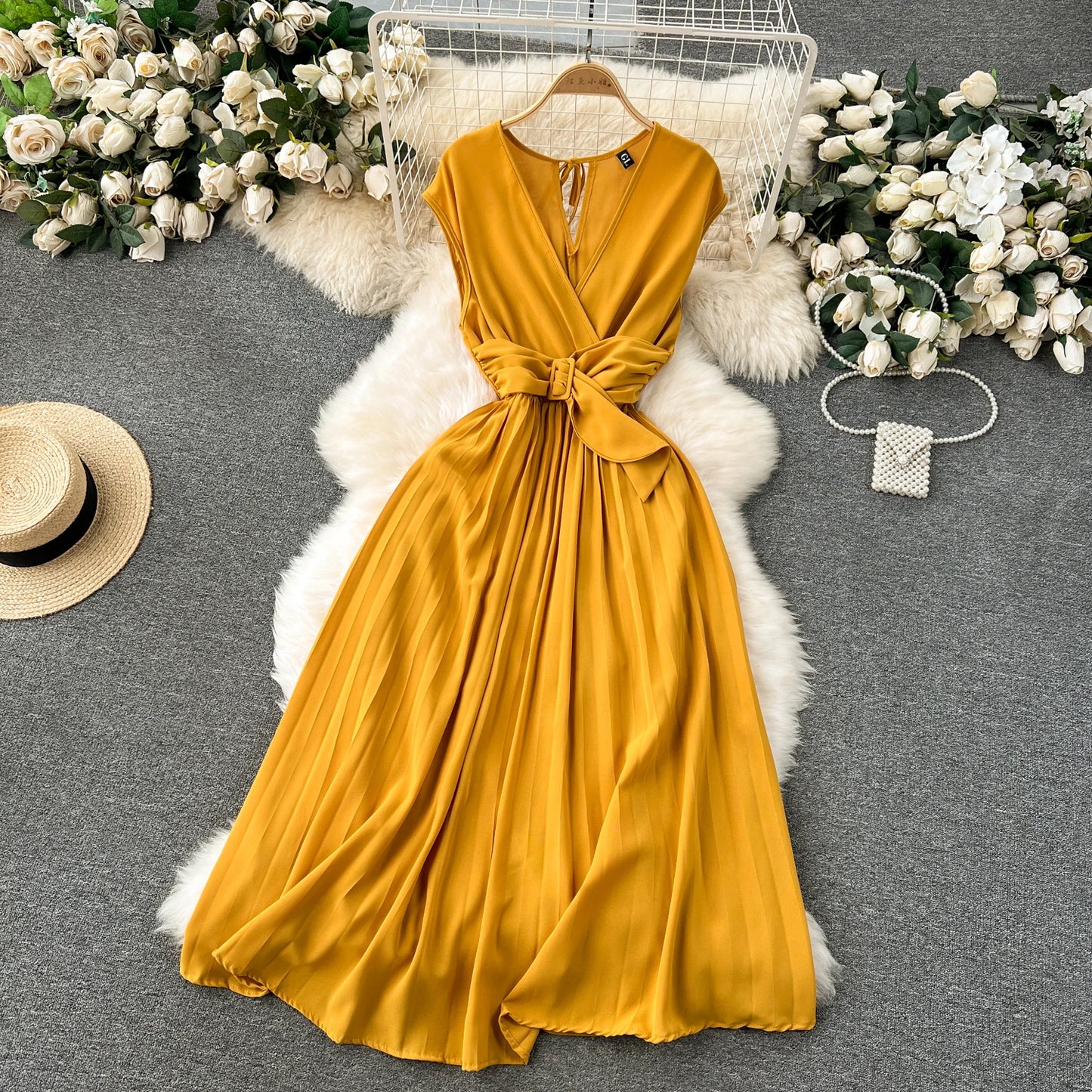 Babs French Vintage Elegant Pleated V-neck Dress A-line Fashion Chiffon Spring Autumn Sleeveless Vestidos Women Dresses