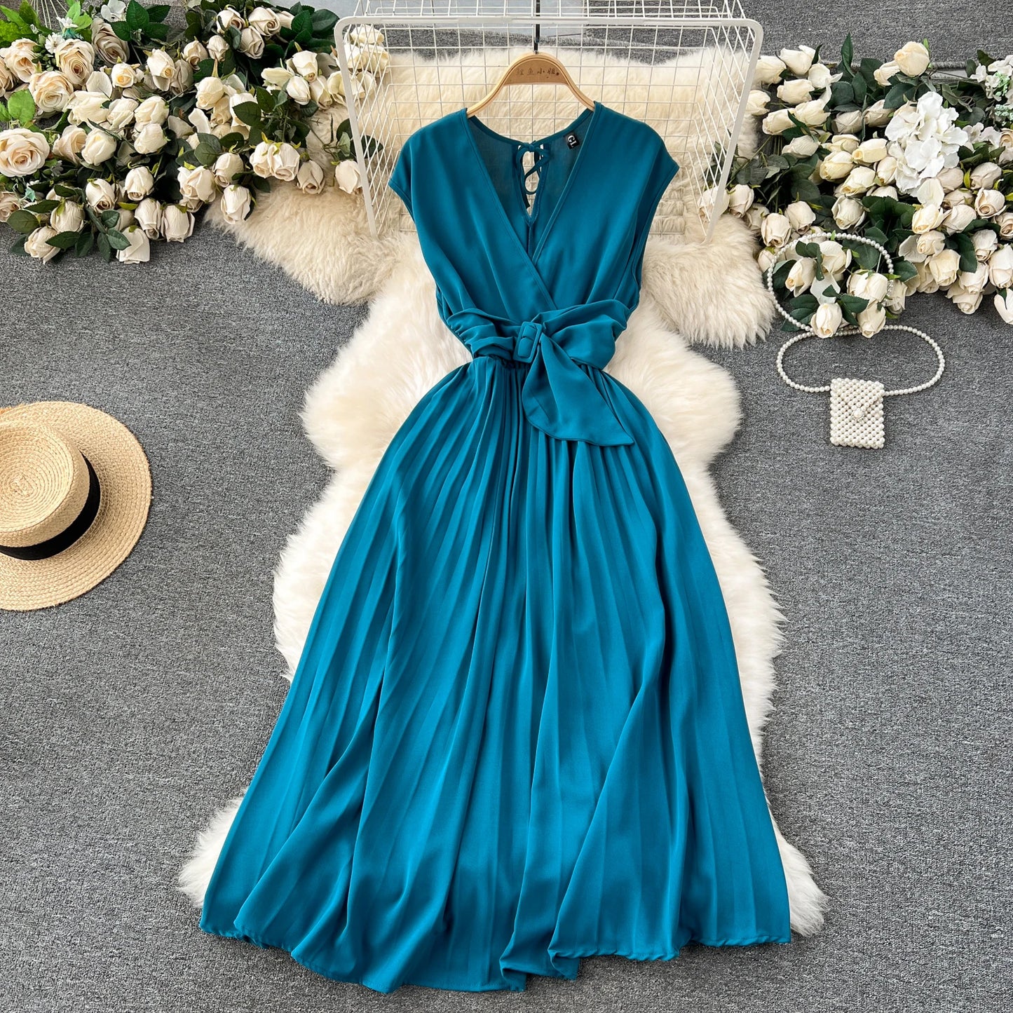 Babs French Vintage Elegant Pleated V-neck Dress A-line Fashion Chiffon Spring Autumn Sleeveless Vestidos Women Dresses