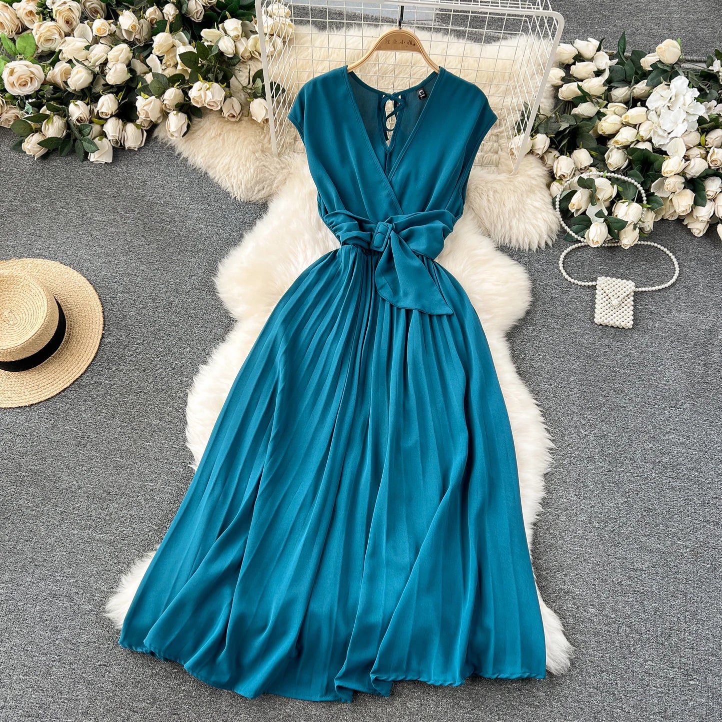 Babs French Vintage Elegant Pleated V-neck Dress A-line Fashion Chiffon Spring Autumn Sleeveless Vestidos Women Dresses