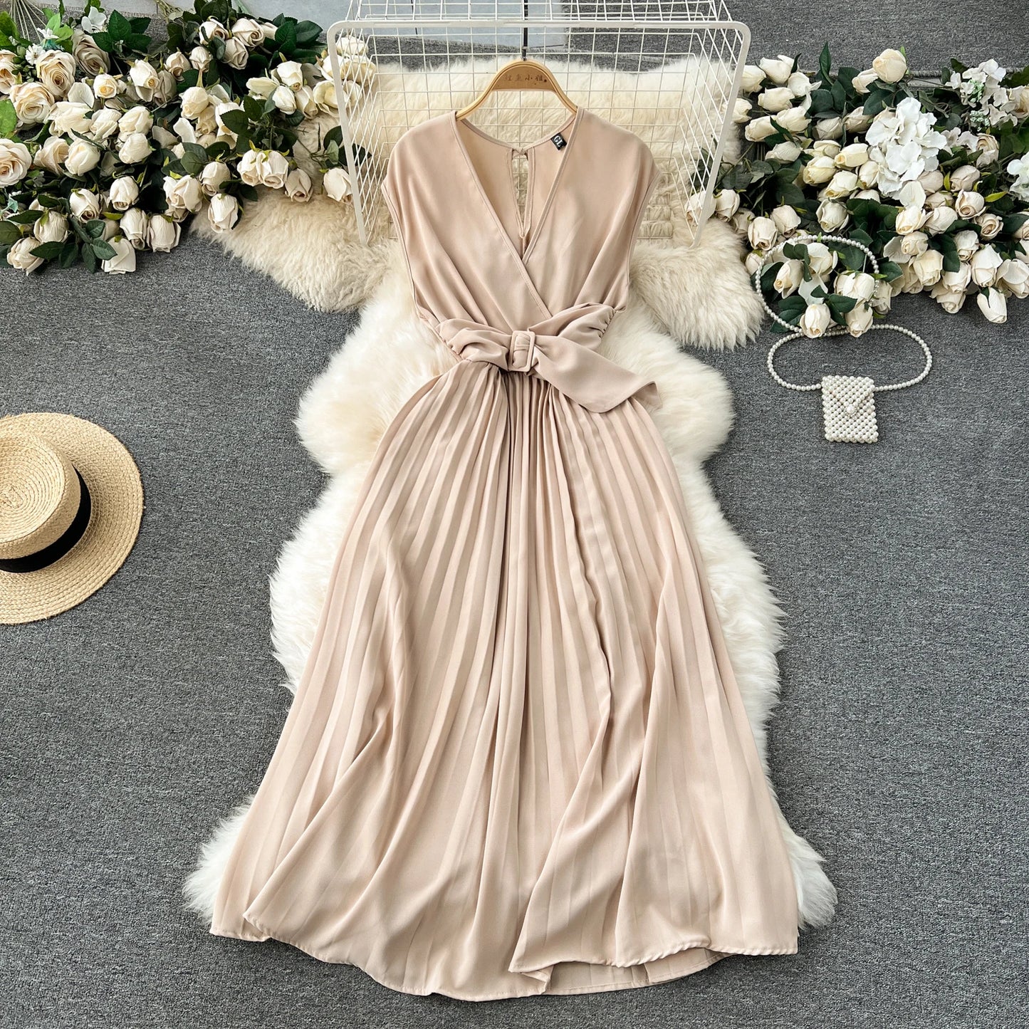 Babs French Vintage Elegant Pleated V-neck Dress A-line Fashion Chiffon Spring Autumn Sleeveless Vestidos Women Dresses