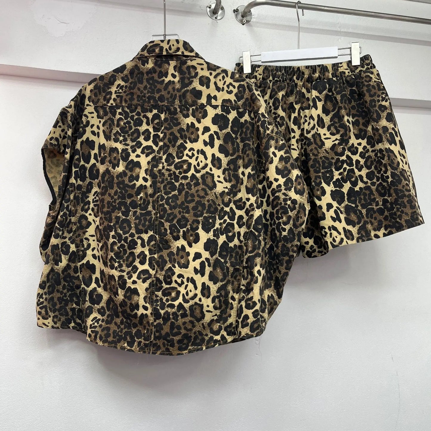 Maxy Leopard Printed Flowers Embroidery Sequined Shirts Rhinestones Blouses Diamonds Beaded Cardigan Tops + Elastic Shorts 2Pcs Set