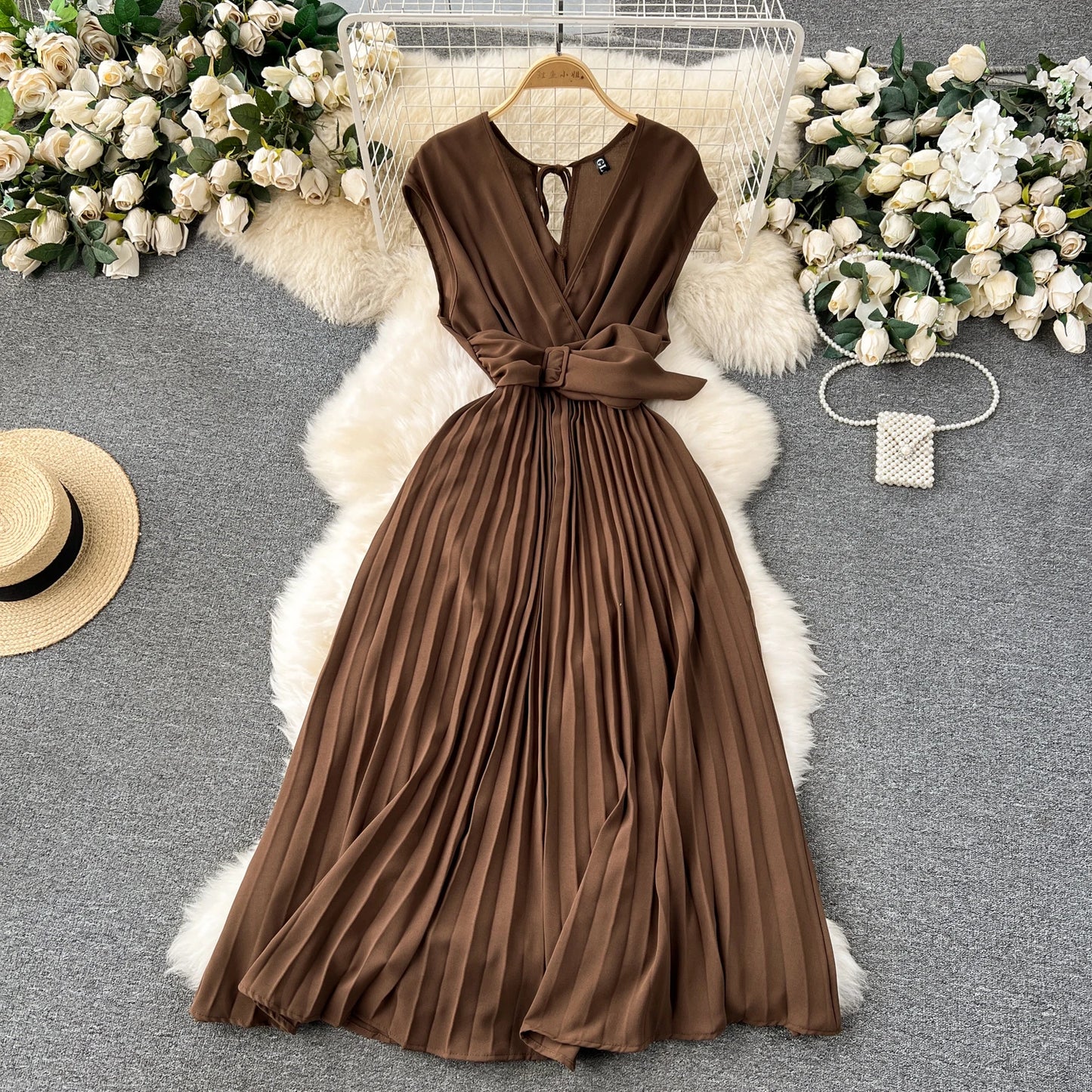 Babs French Vintage Elegant Pleated V-neck Dress A-line Fashion Chiffon Spring Autumn Sleeveless Vestidos Women Dresses