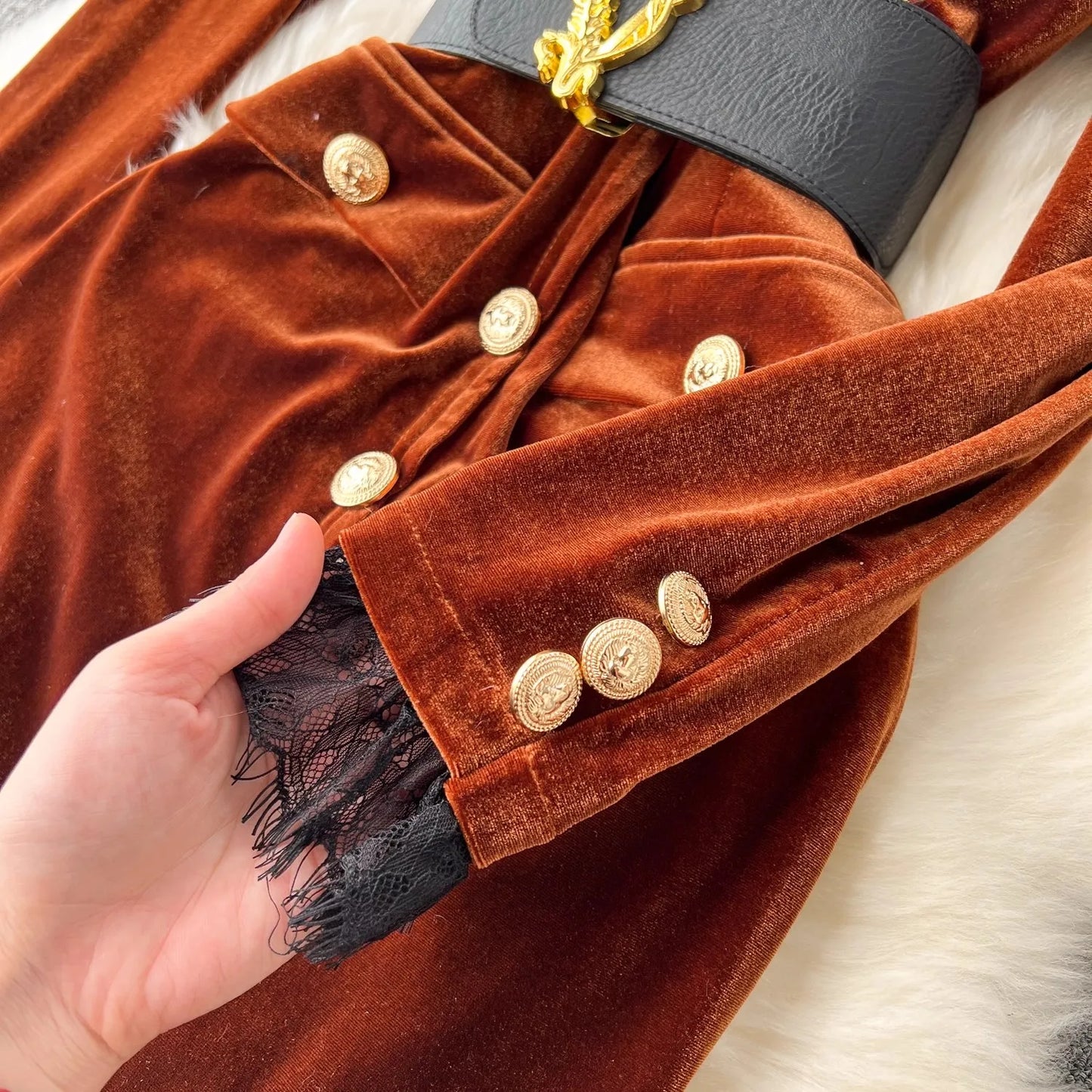 Babs Winter Luxury Velvet Dress Women Clothing Notched Lion Metal Buttons Split Letter Belt Thick Velour Long Party Vestidos