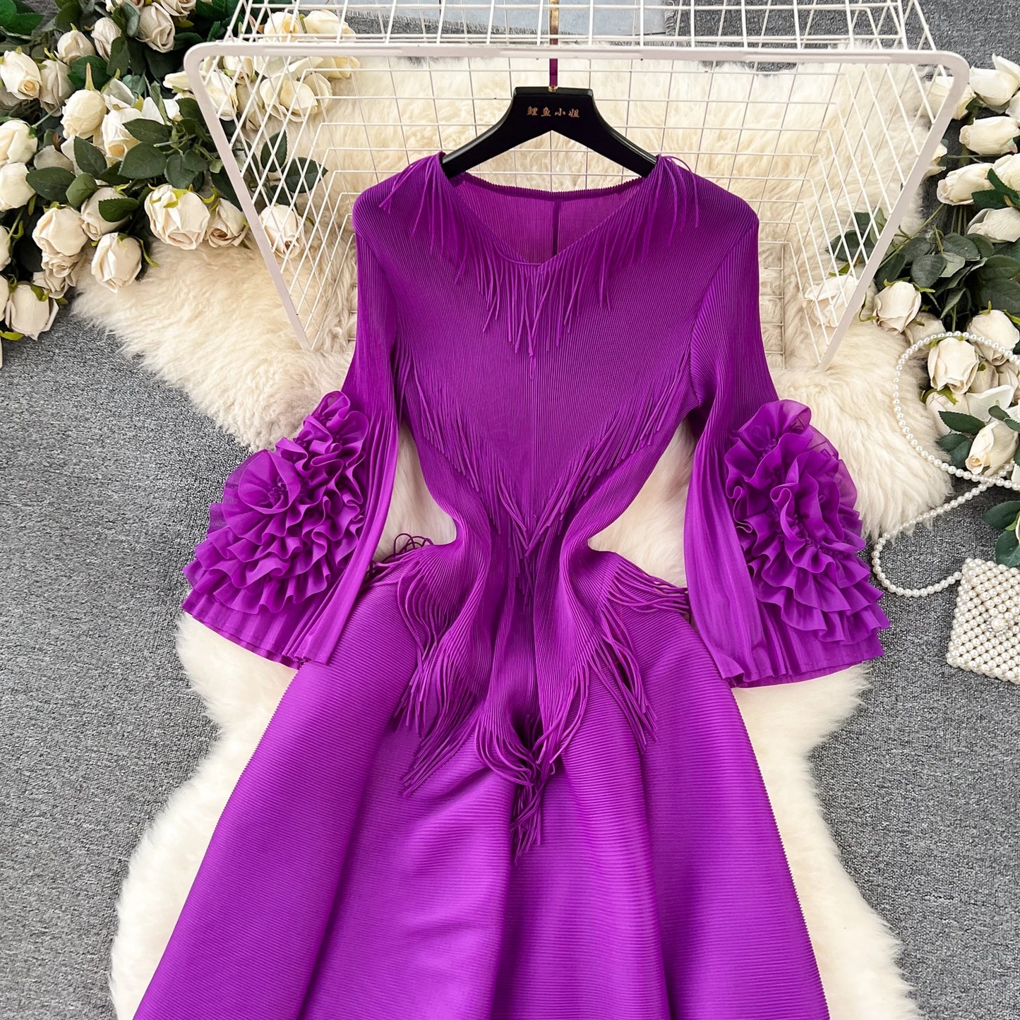 Vintage Elegant V-neck Flare Sleeve tassels pleated Dress A-line Fashion Beach Spring Summer Vestidos Women  Dresses