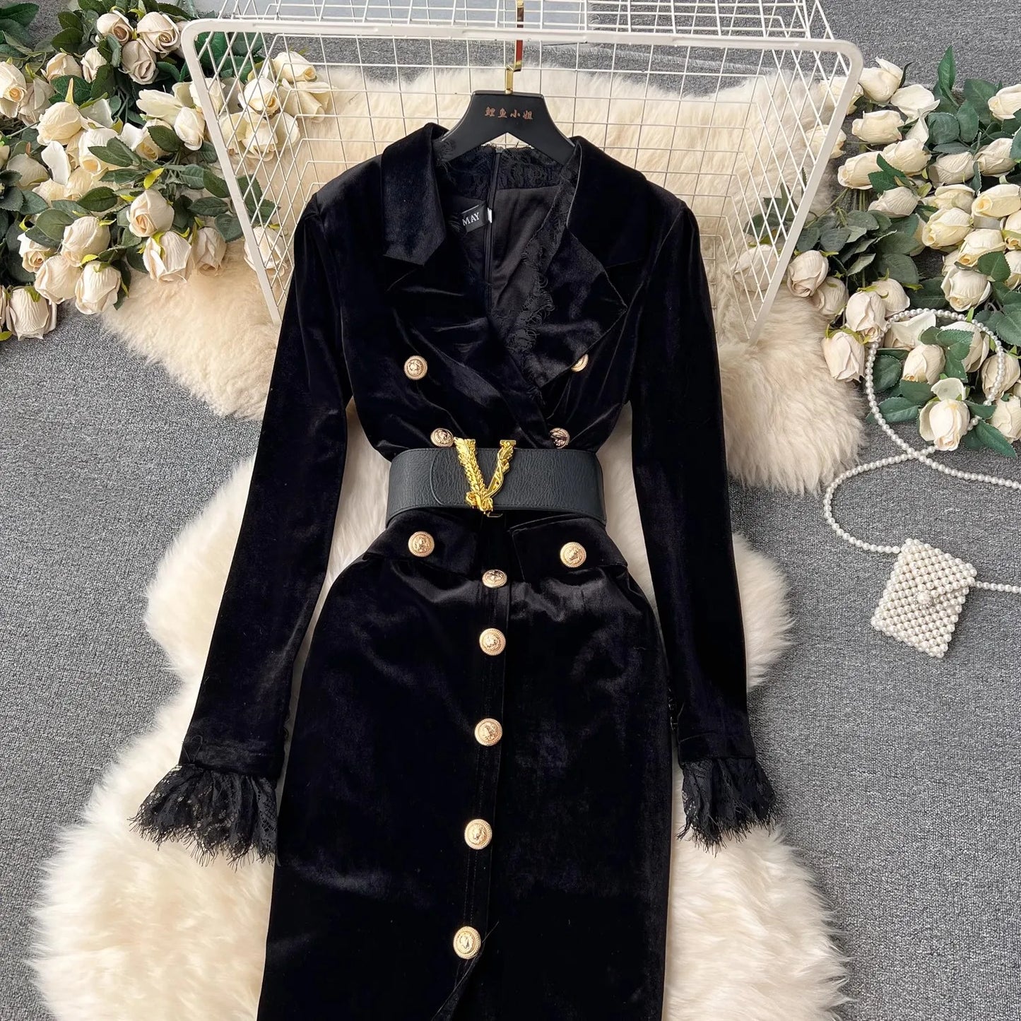 Babs Winter Luxury Velvet Dress Women Clothing Notched Lion Metal Buttons Split Letter Belt Thick Velour Long Party Vestidos