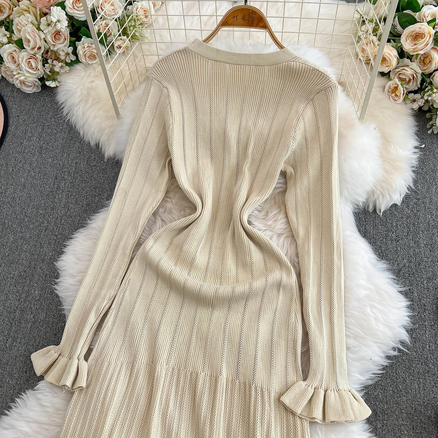 Women Casual Elegant Office Dress Winter New Style with Black Fungus Edge Single Breasted Fish Tail Knitt High Waist Slim Dress