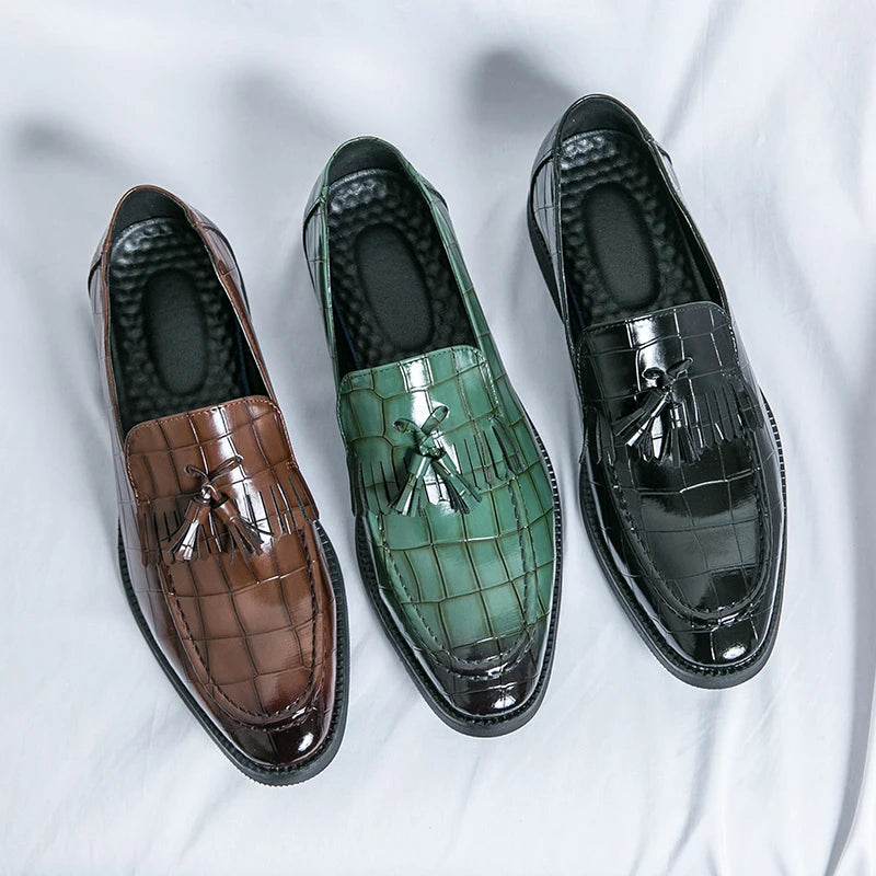 Maxy Classic Men's Casual Loafers Driving Shoes Moccasin Fashion Male Comfortable Slip-On Leather Shoes Men Green Tassel Dress Shoes