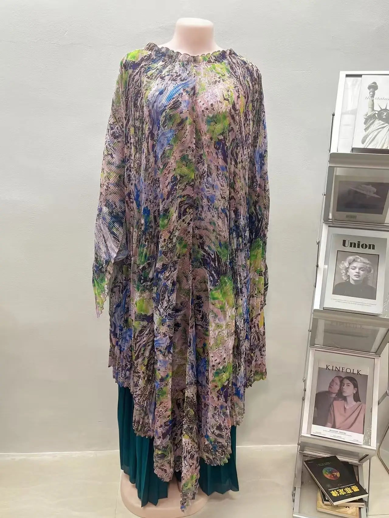 Maxy African Miyake pleated printed suit top + wide-leg straight pants two-piece fashion women's clothing summer new